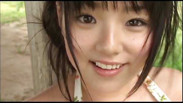 梅兰妮*格里菲斯裸露的乳房内裤)乳腺癌电梯前